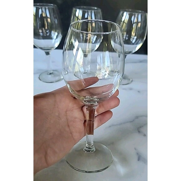 Clear Wine Glasses Set Of Four - Picture 10 of 10